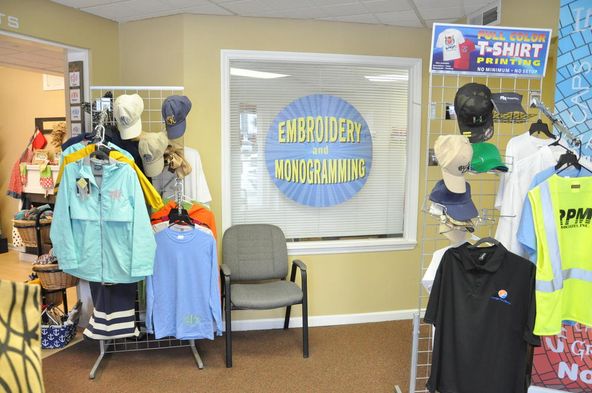 Office-Retail and Warehouse on Hixson PIke: 5424 Hixson Pike, Hixson, TN 37343